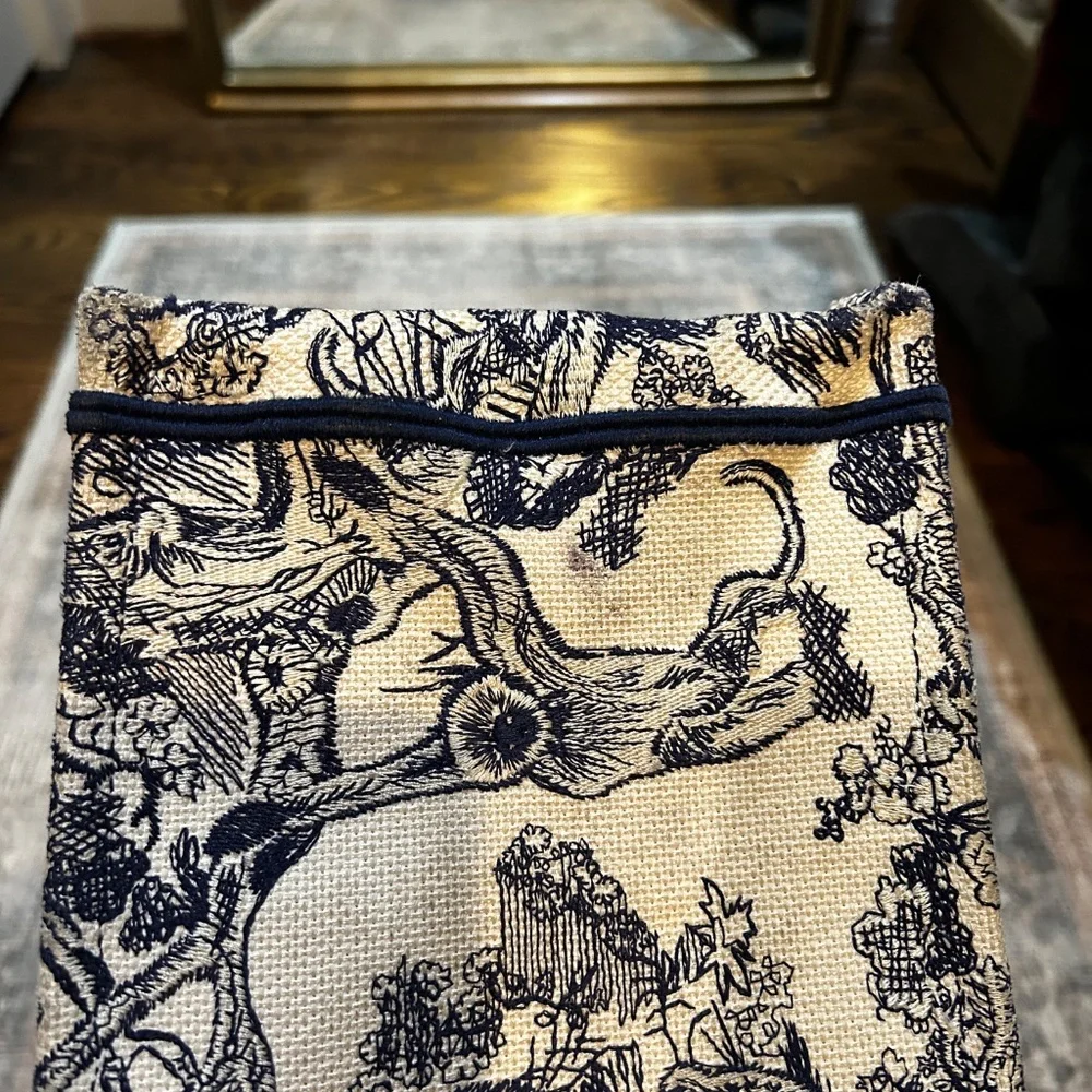 Christian Dior Medium Blue and White Toile Book Tote Bag - Picture 15 of 15